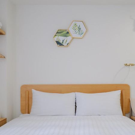 See U Apartment Тайнань Экстерьер фото