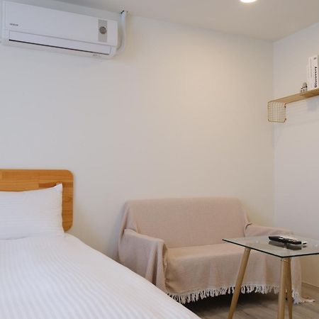 See U Apartment Тайнань Экстерьер фото